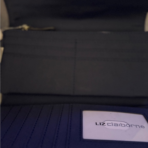 Liz Claiborne Fuchsia and Navy Checkered Wallet - Picture 2 of 2